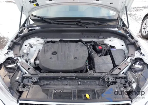 2022 Volvo Xc60 B5 Momentum from USA, damaged, VIN YV4L12RKXN1054253